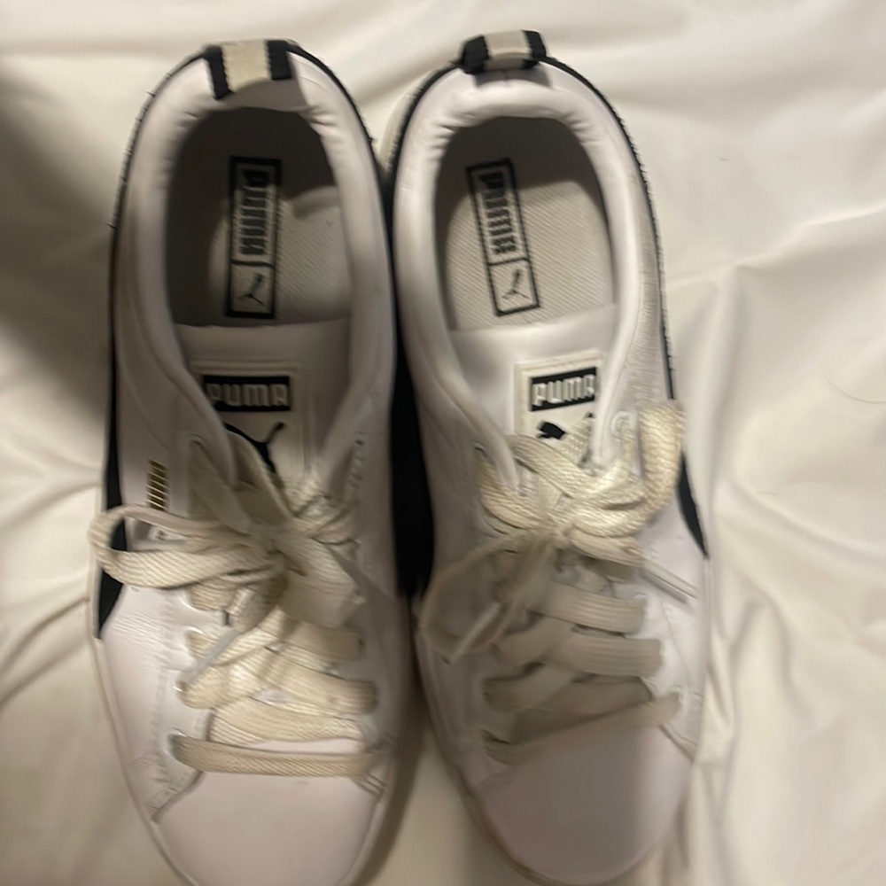 Chunky Puma Sneakers